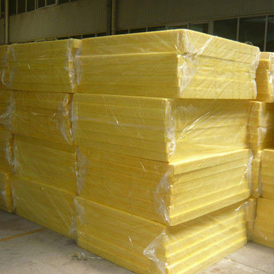 Alumina Alumina van de Brandbaksteen Hoge Vuurvaste Aanstampende Gele Massamaterialen