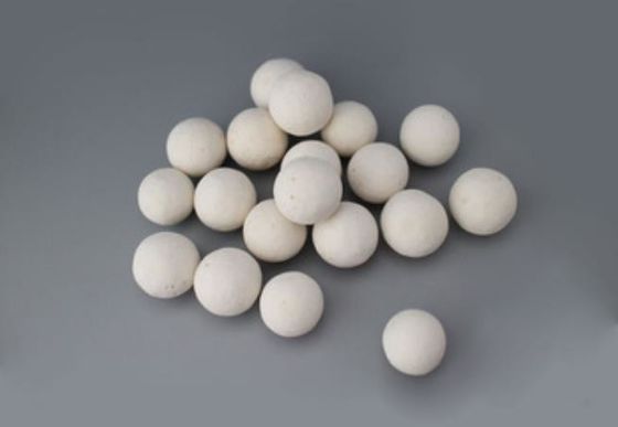 Inerte het Oxyde Ceramische Ballen van het Steunaluminium voor Aardgas 1300-1400 Kg/M3