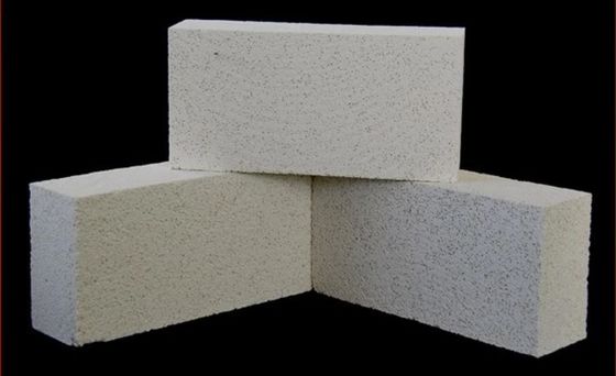 Industriële Mullite van het Ovenkorund Baksteenmullite de Hoogspanningsweerstand van de Isolatiebaksteen